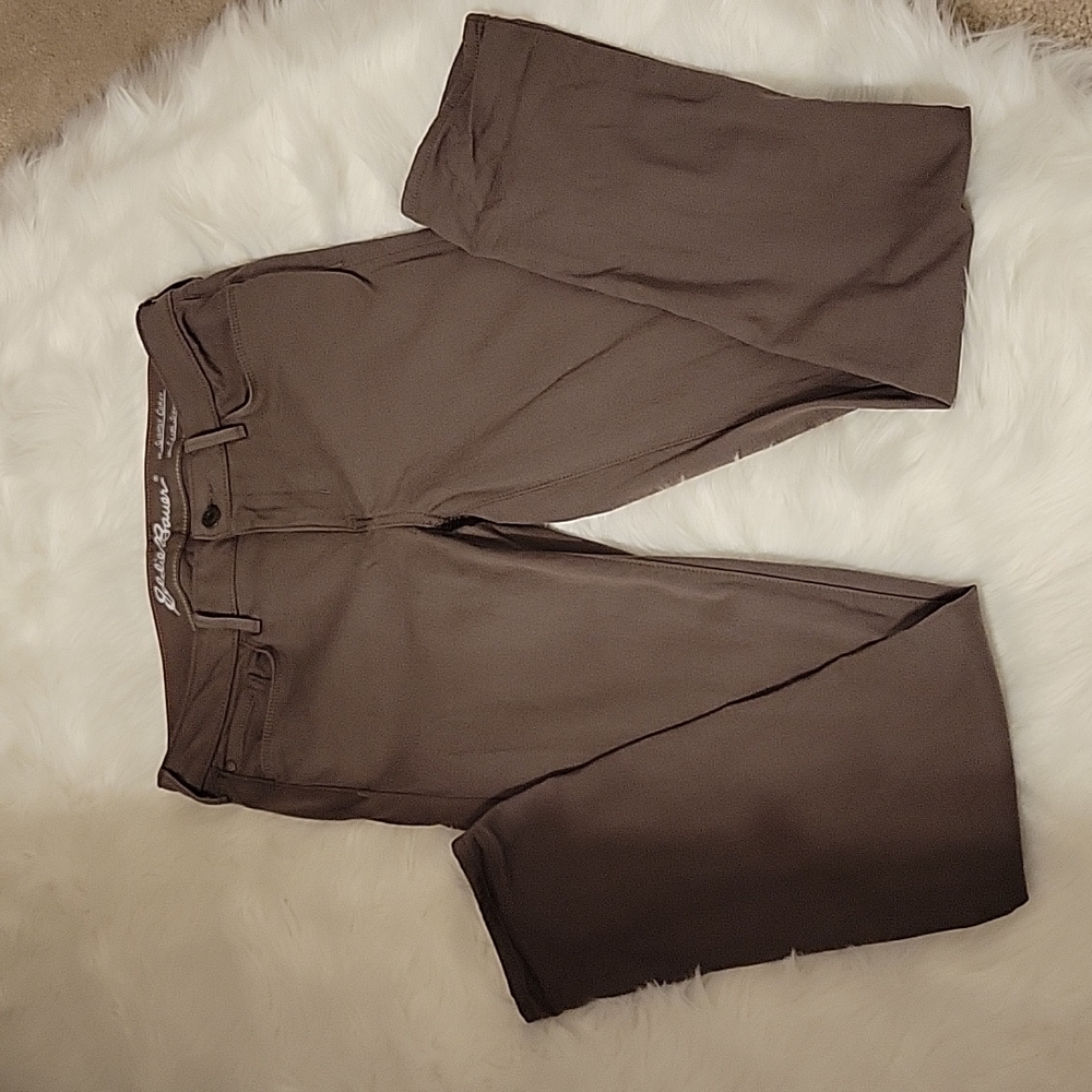 Eddie Bauer Slightly Curvy Slim Straight taupe stretch jean style pant Sz T8 EUC